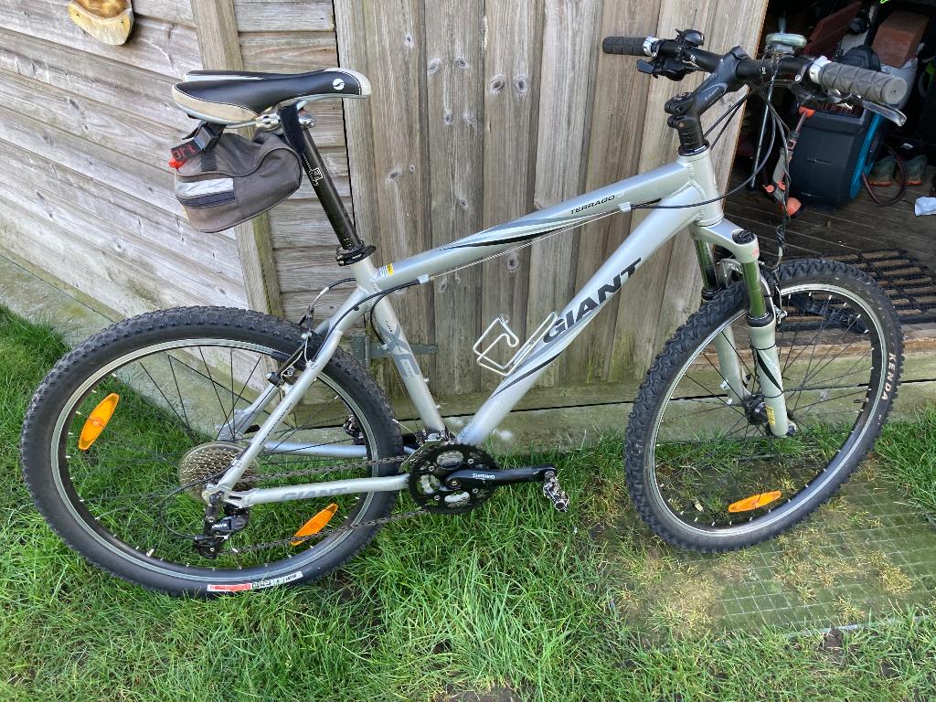 Heren mountain bike Giant Terrago 3, Fietsen en Brommers, Fietsen | Mountainbikes en ATB, Ophalen, Gebruikt, Heren, Giant