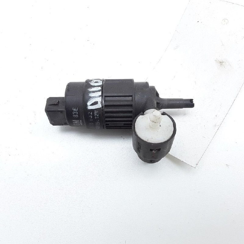 LAVE-GLACE POMPE AVANT Suzuki Wagon-R+ (RB), Dhr. M. Roggen, Stadsweg 37 37
9917 PV  WIRDUM GR., NL, Suzuki, Utilisé