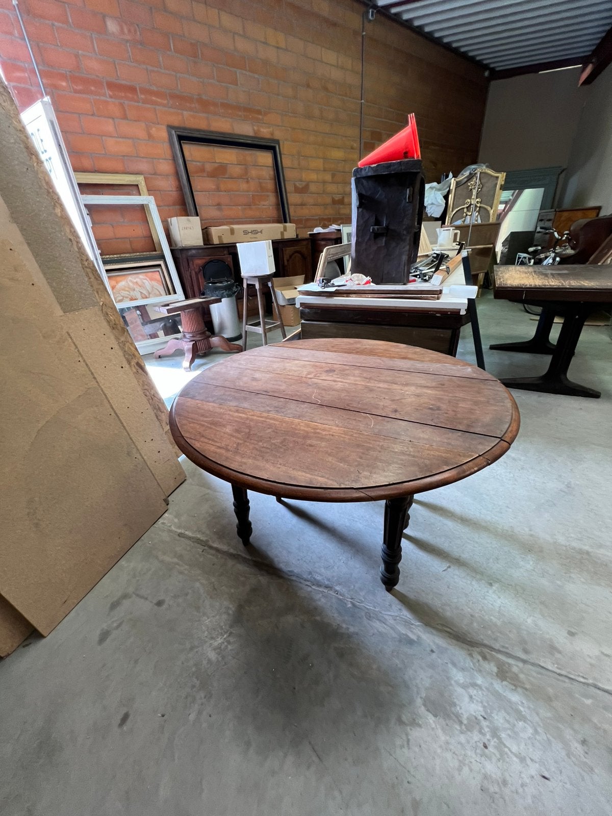 Table ancienne à abattants en bois – pieds tournés, Enlèvement