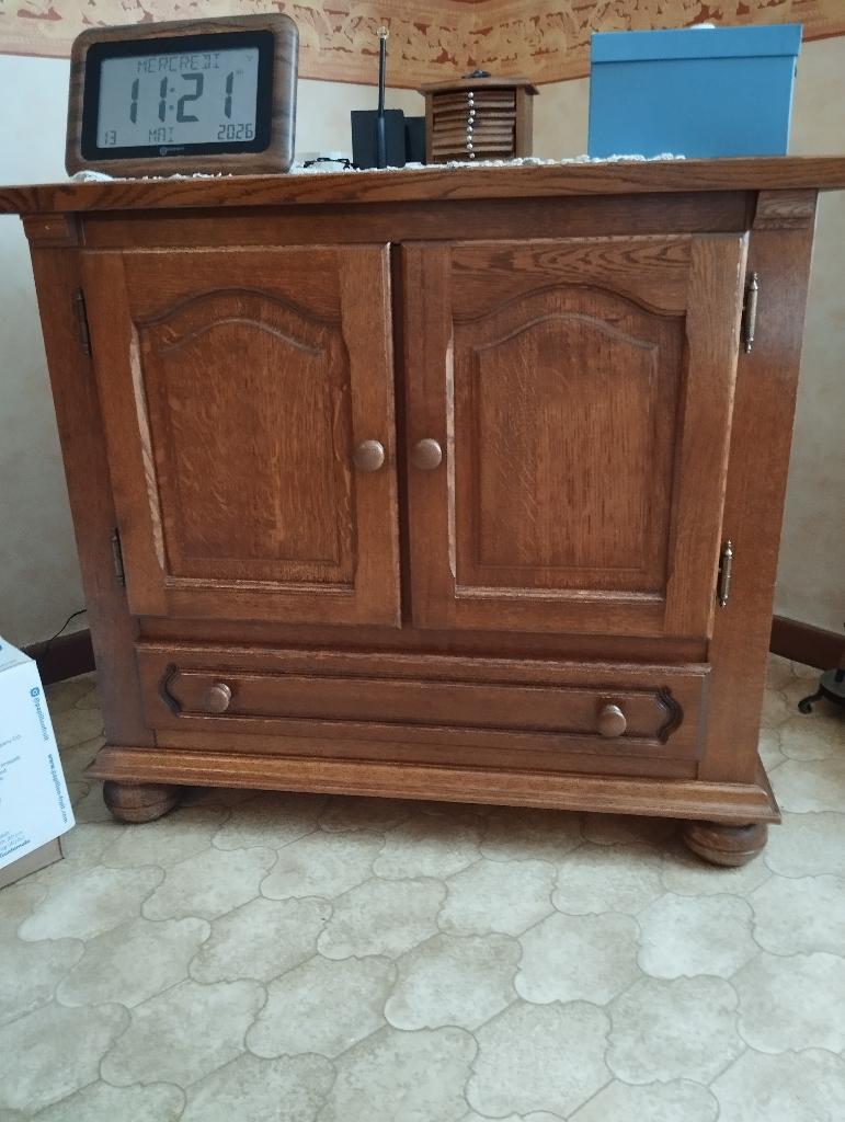 Petit meuble de rangement en chêne, Enlèvement, Utilisé