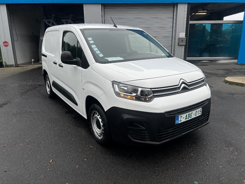citroen berlingo 1500 cc diesel bj 2020 btw wagen  3 zit, Stof, Euro 6, 4 cilinders, Citroën