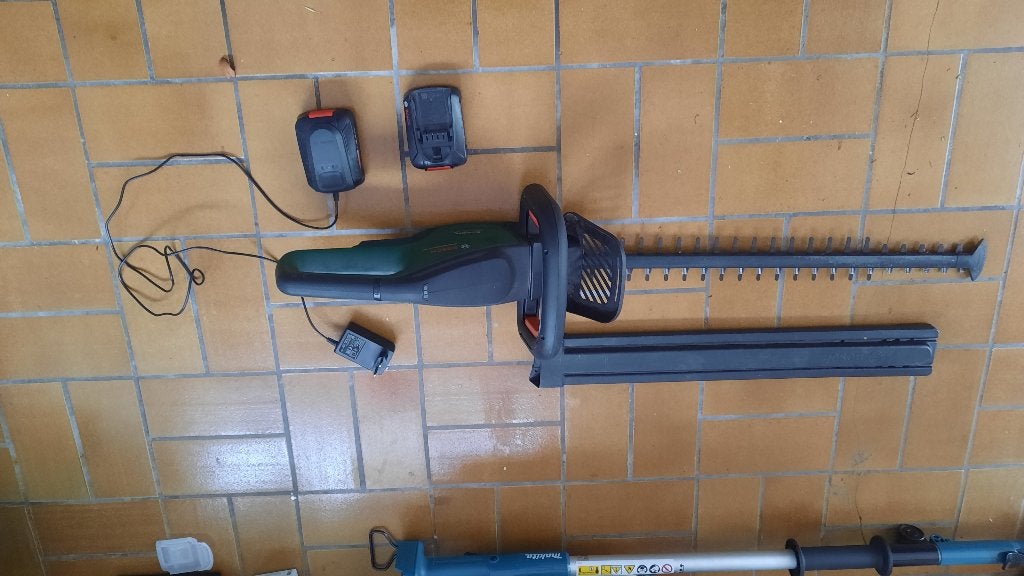 Bosch heggenschaar, Ophalen, Gebruikt, Accu, Bosch