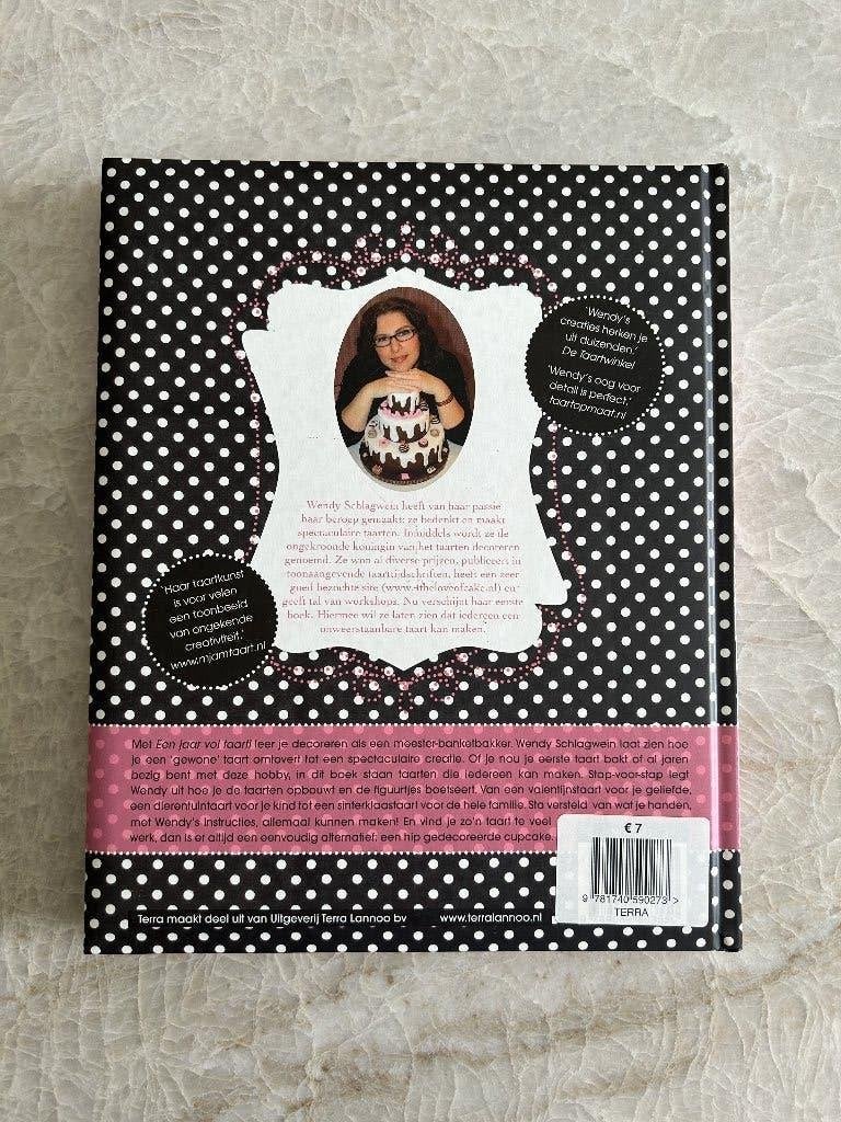 Bakboek - Een jaar vol taart, Boeken, Ophalen, Zo goed als nieuw, Wendy Schlagwein, Overige onderwerpen