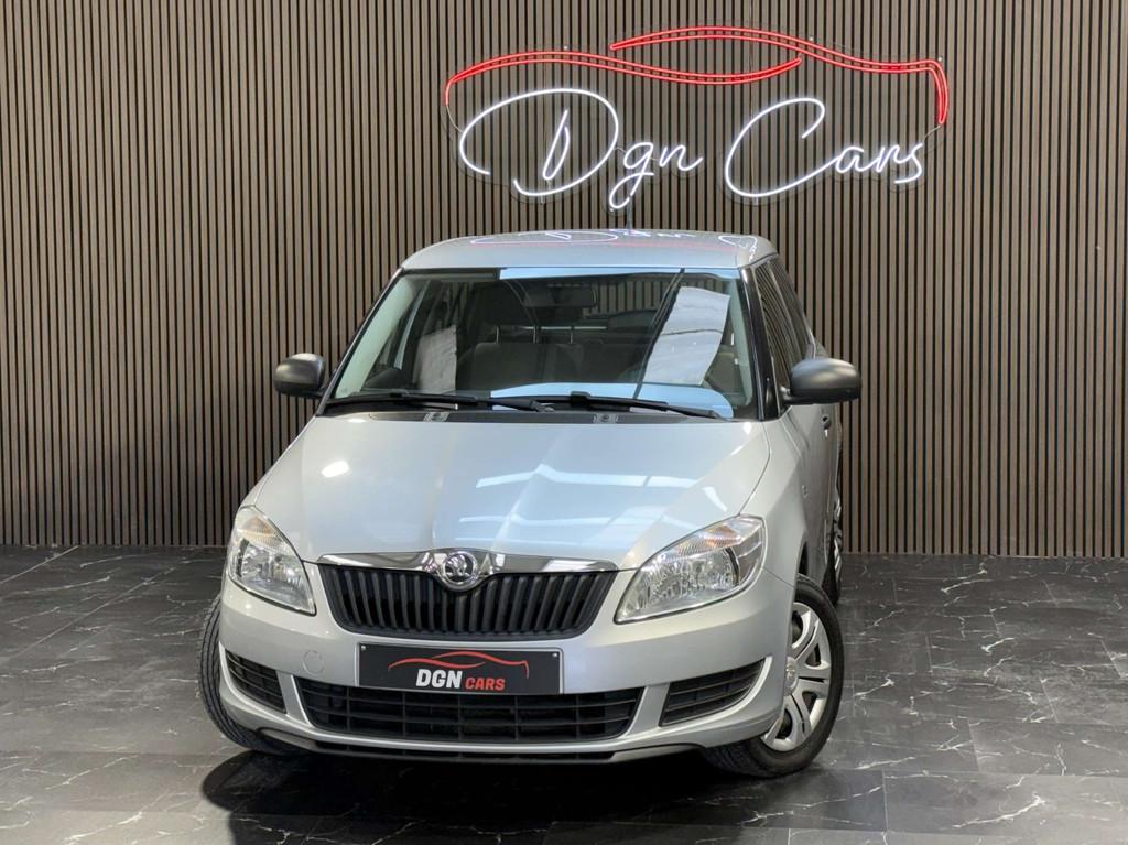 Skoda Fabia 1.2i (bj 2013), Auto's, Skoda, Voorwielaandrijving, Euro 5, Stof, Gebruikt