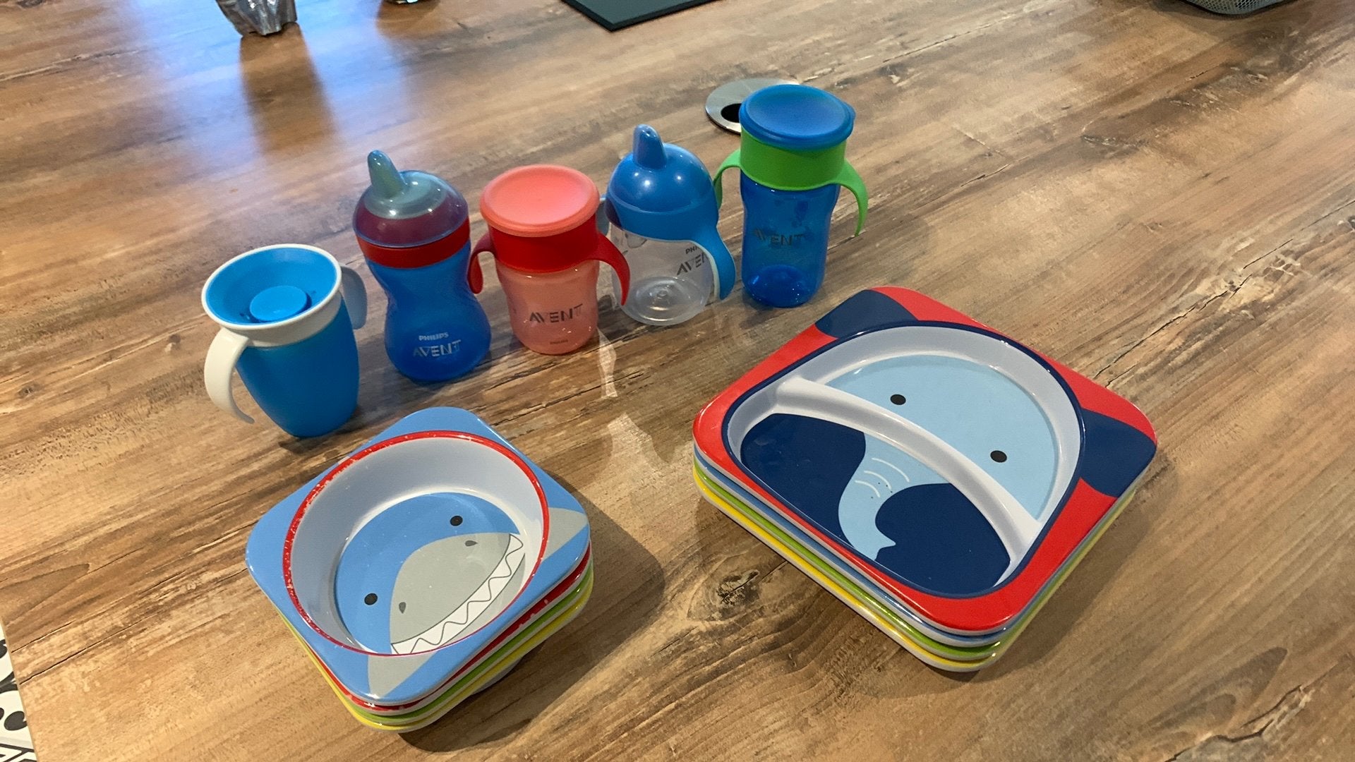 Gobelets + assiettes enfants, Ophalen, Gebruikt