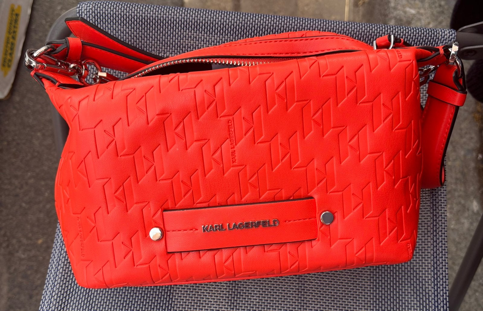 Handtad Karl Lagerfeld, Handtassen en Accessoires, Tassen | Damestassen, Ophalen of Verzenden, Nieuw