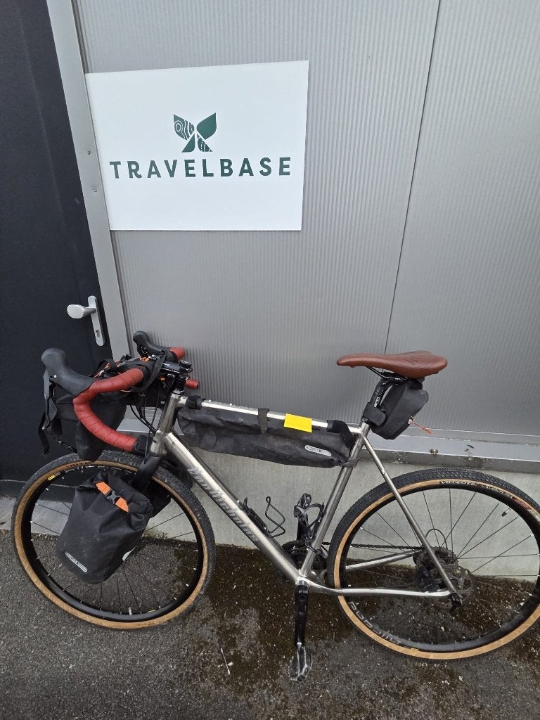Van Nicolas Rowtag XL titanium gravelbike met zakken, Fietsen en Brommers, 28 inch, Gebruikt, 10 tot 15 versnellingen, 57 tot 61 cm