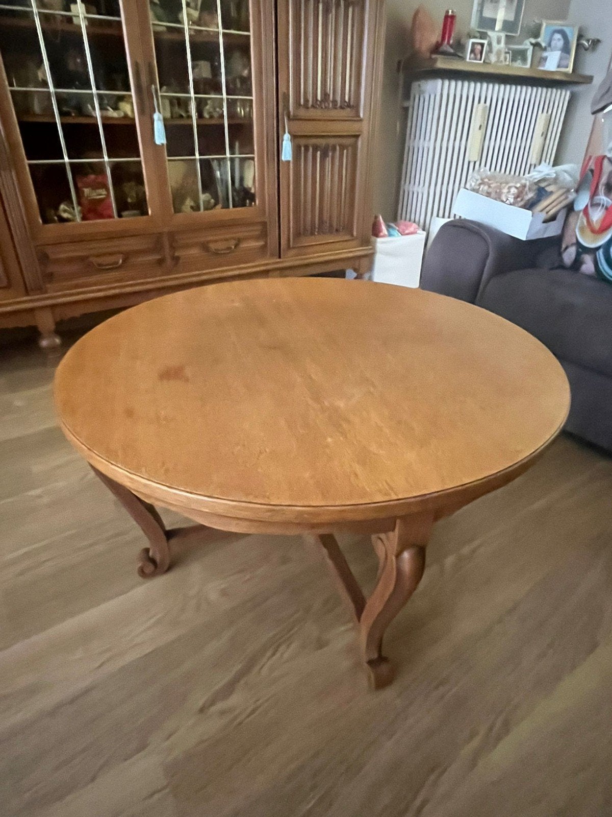 Tafel in de woonkamer, Ophalen