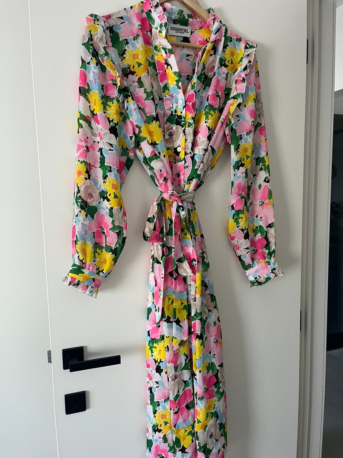 Lang kleedje met bloemen Essentiel Antwerp, Taille 38/40 (M), Comme neuf, Enlèvement, Multicolore