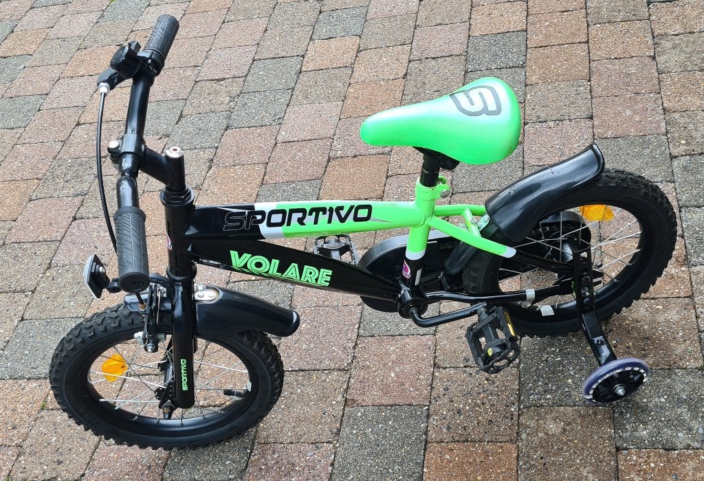 Volare Sportivo kinderfiets  12 inch  De fiets is zwart, Ophalen, Terugtraprem, Zijwieltjes, Gebruikt