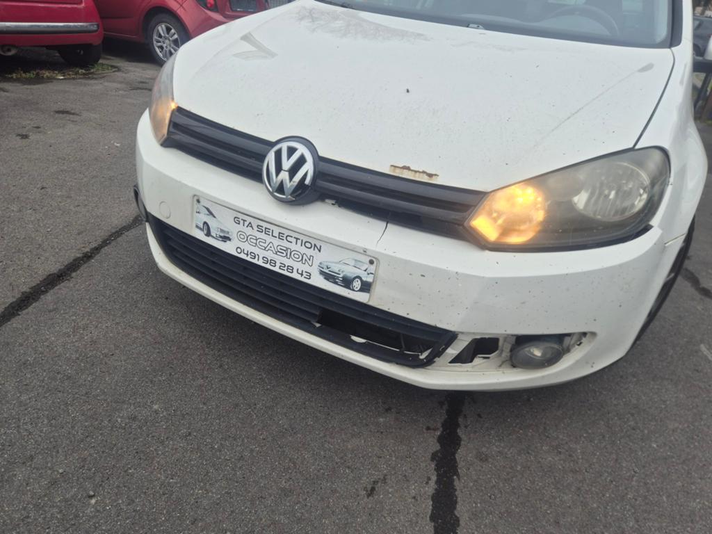 Vw golf 6 1400 essence accidentee 292 000KM, Autos, Euro 5, Achat, Entreprise, Boîte manuelle