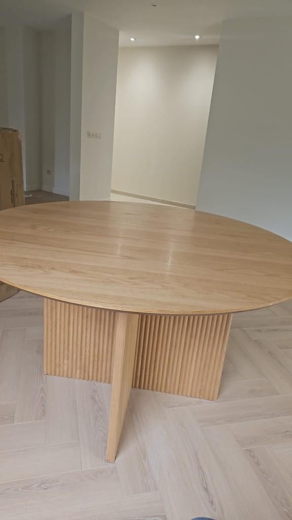 Table ronde chêne Ø130, Maison & Meubles, Tables | Tables à manger, Utilisé, Cinq personnes ou plus, Rond, Chêne, Autres matériaux