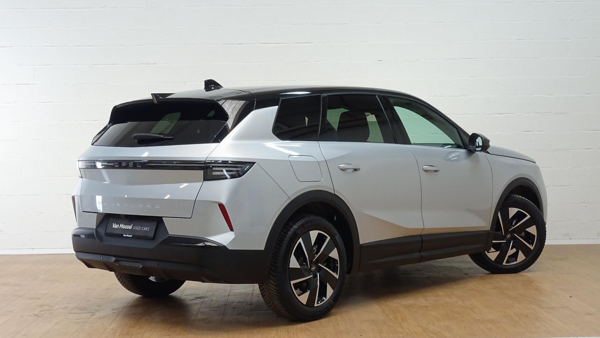 Opel Grandland 1.2 Turbo S/S Hybrid GS, Auto's, Stof, Zwart, https://public.car-pass.be/vhr/92535de3-a64f-4da8-878b-9f8376713a33