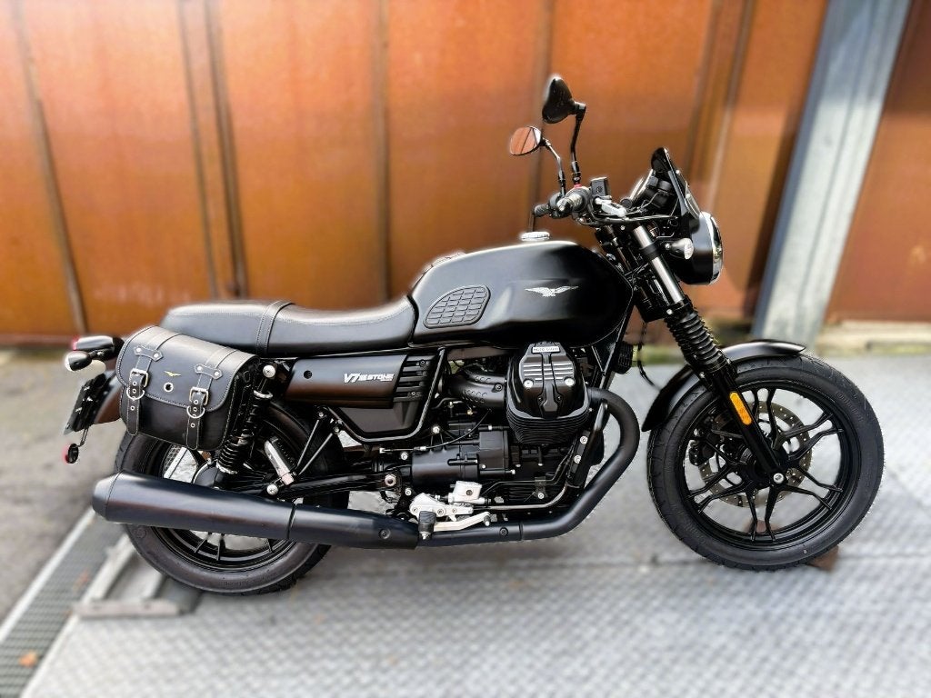 V7 stone 750cm³ ABS 2021état neuf garantie 1,2,3ans jhb, Motos, Permis Moto A, Entreprise, Plus de 35 kW, 2 cylindres