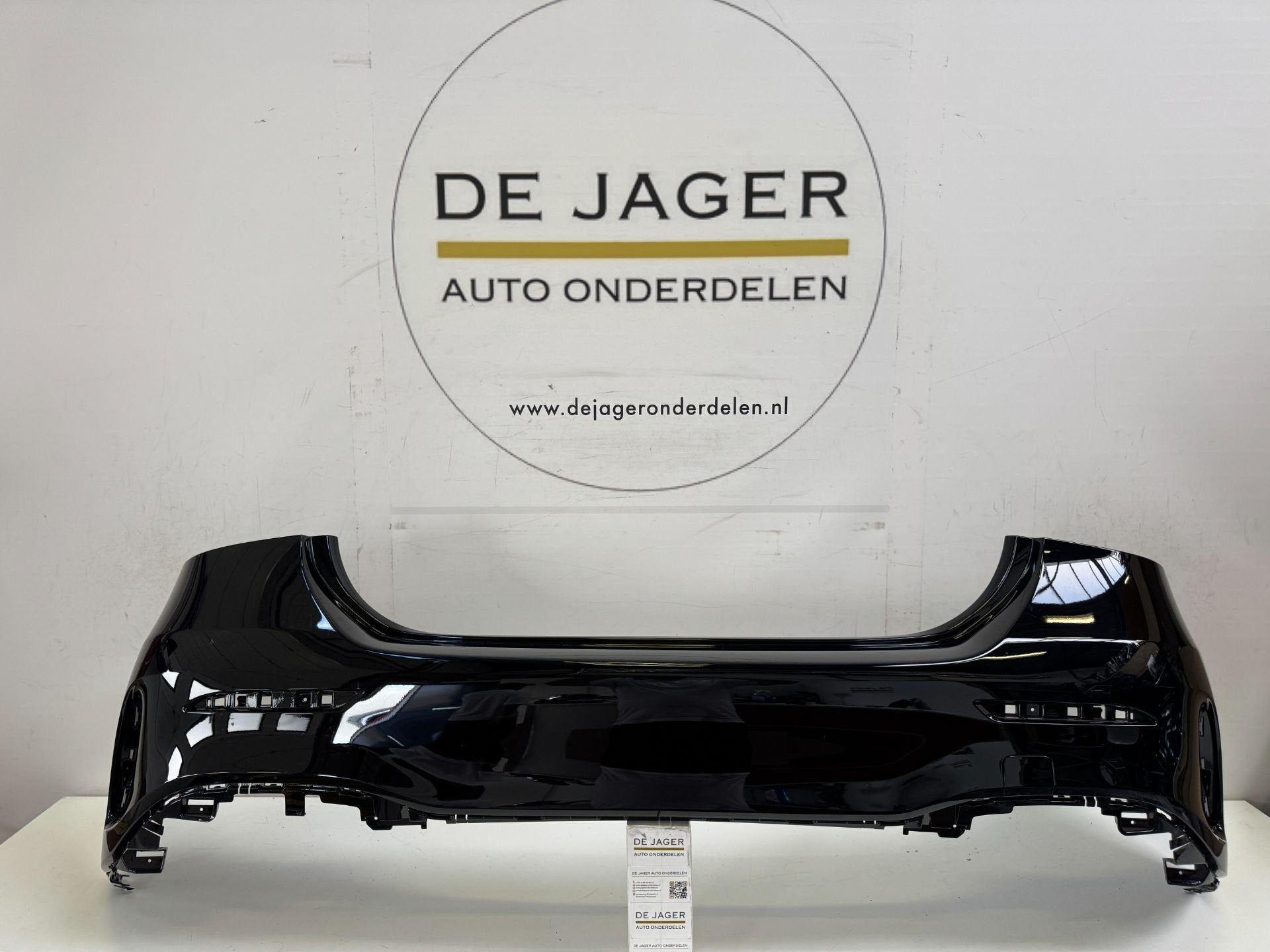 Pare-chocs arri re AMG pour berline Classe A W177 V177 AMG A, Pare-chocs, Mercedes-Benz, Utilisé, Mercedesstrasse 120
70372  Stuttgart, DE
