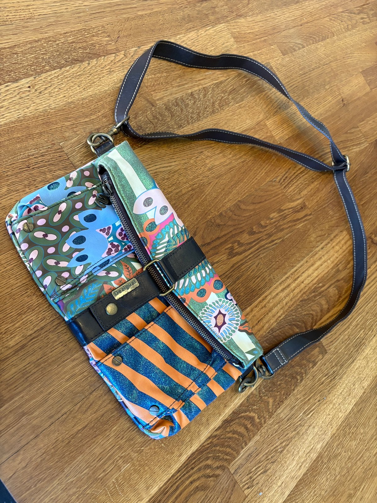SAC DESIGUAL, Enlèvement ou Envoi, Comme neuf