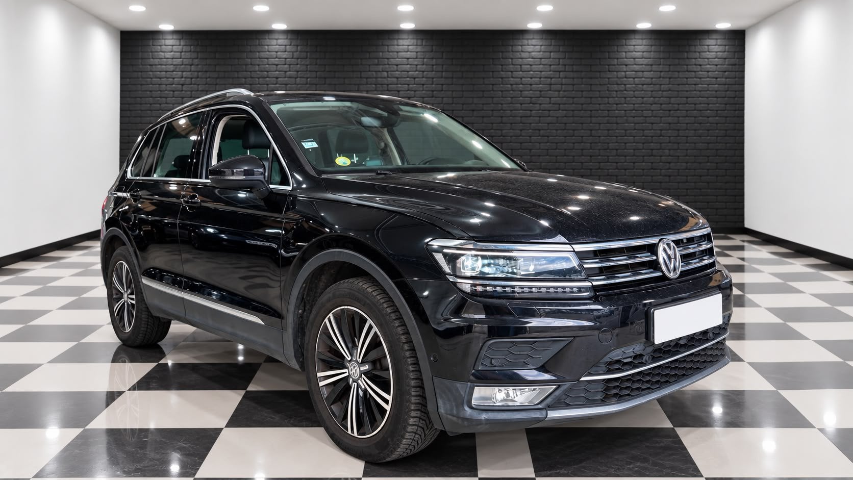 VW Tiguan 11/2016, Automaat, Zwart, Tiguan, Te koop