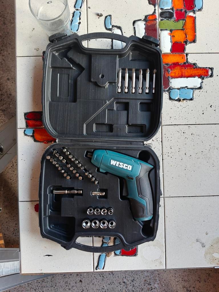 Wesco elektrische schroevendraaier + accessoires, Enlèvement