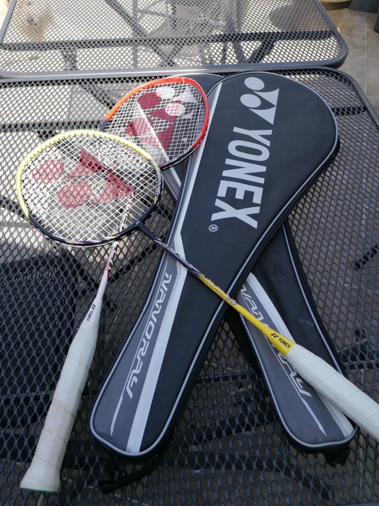 Yonex badminton raketten, Sport en Fitness, Ophalen, Gebruikt, Racket(s)