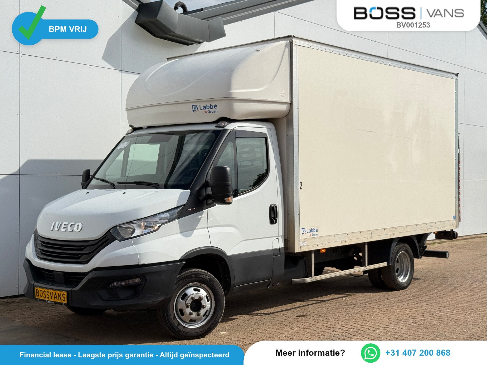 Bakwagen Laadklep Zijdeur Camera Climate Control Bluetooth L, Auto's, Achterwielaandrijving, Euro 6, 4 cilinders, Iveco