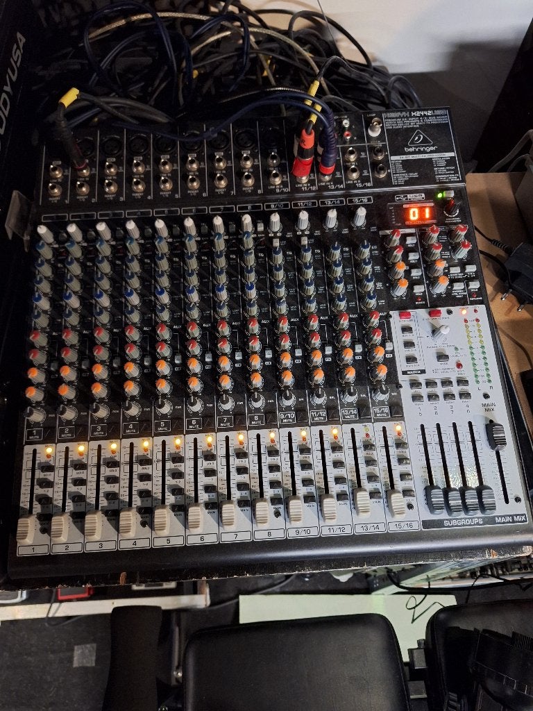 behringer x2442 usb, Muziek en Instrumenten, Mengpanelen, Ophalen, Zo goed als nieuw, 10 tot 20 kanalen, Microfooningang