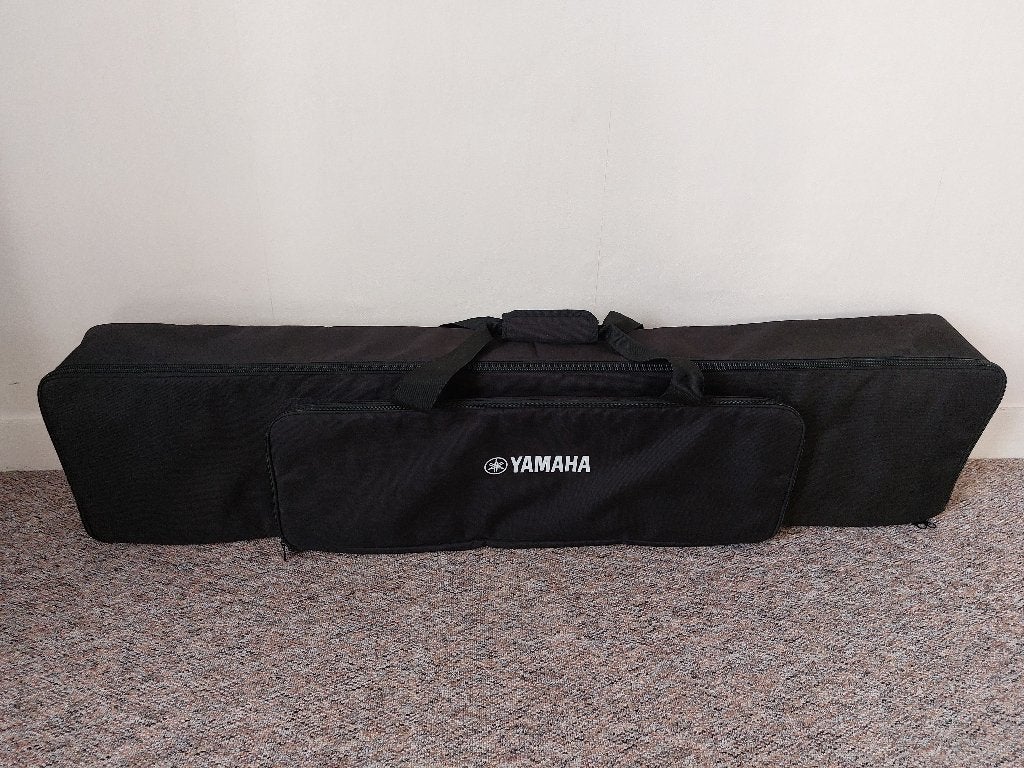Housse piano Yamaha KB851, Musique & Instruments, Enlèvement, Comme neuf, Noir, Piano