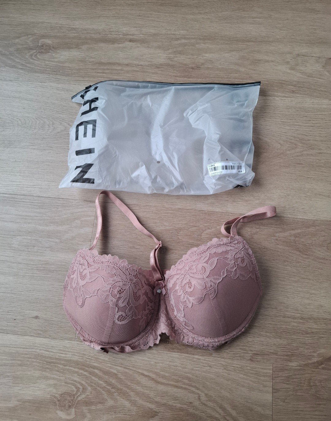 Nieuw! Bh Shein maat 85B, Shein, Ophalen of Verzenden, Roze, BH