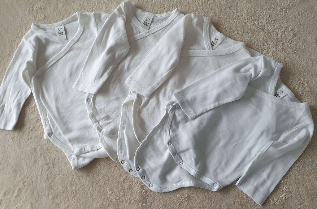 Lot de 4 bodies blancs à manches longues - T68 - Baby Club, Enlèvement, Utilisé, Garçon ou Fille, Vêtements de nuit ou Sous-vêtements