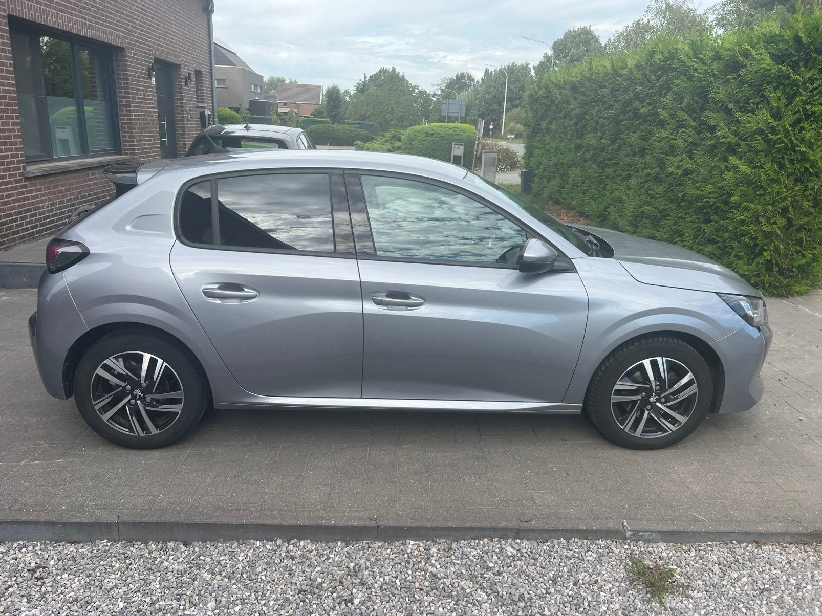 Peugeot 208 Allure ´2021 70000 kms., Autos, Argent ou Gris, Achat, Euro 6, Détection des panneaux routiers