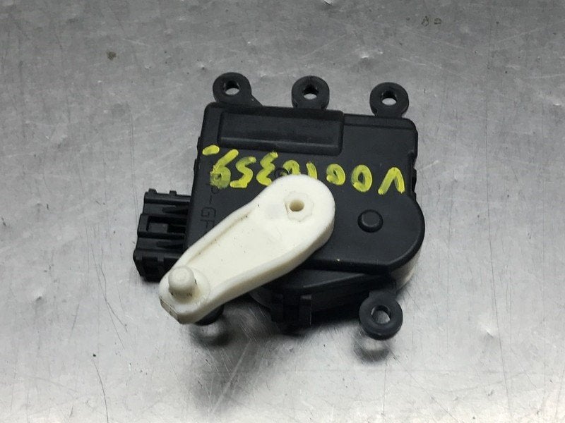 ACTIONNEUR MOTEUR VOLET CHAUFFAGE Mazda CX-5 (KF), Utilisé, Mazda