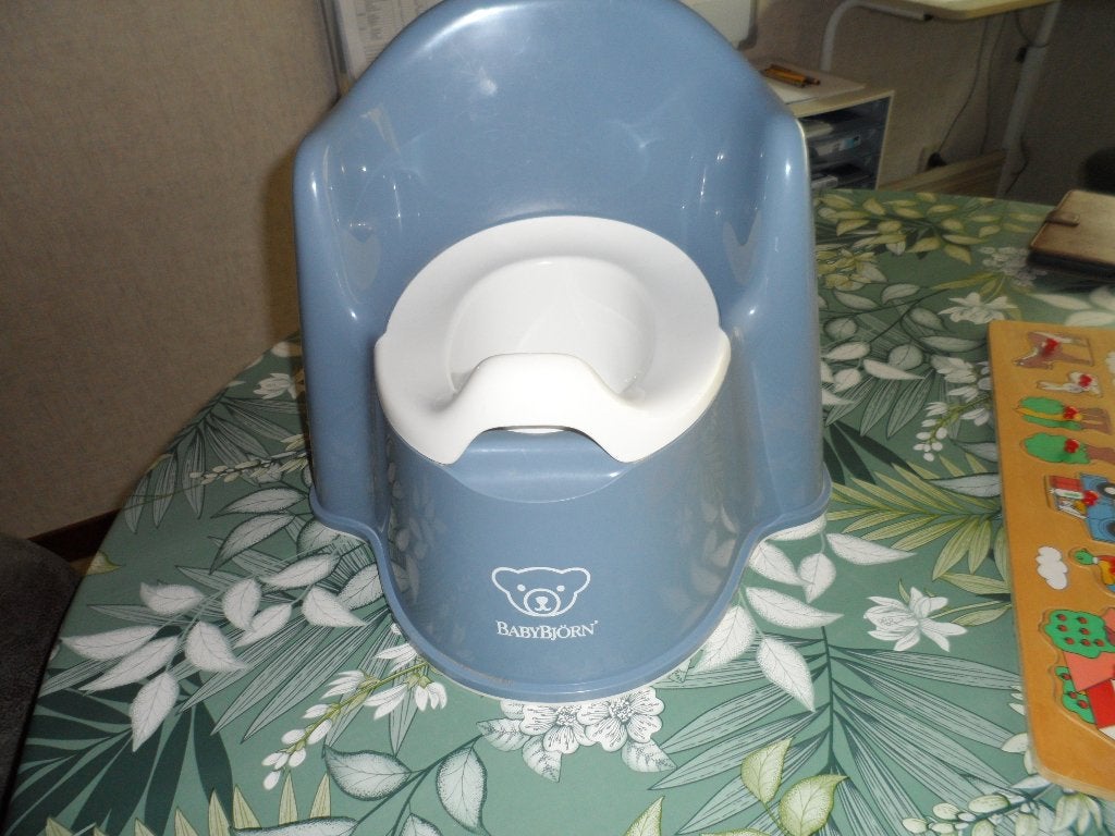 plaspotje Babybjorn grijsblauw, Kinderen en Baby's, Ophalen of Verzenden, Zo goed als nieuw, Overige typen, Overige merken