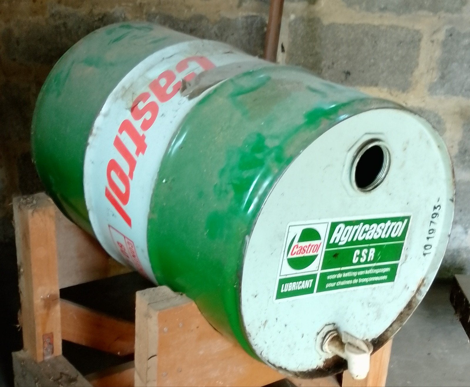 ancien fut huile Castrol 60litres, Collections, Enlèvement