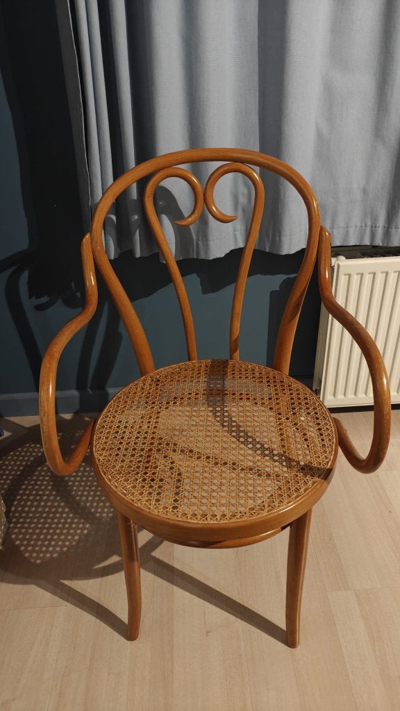 Vintage Thonet-stijl armstoel ( Made in Romania ), Antiek en Kunst, Ophalen