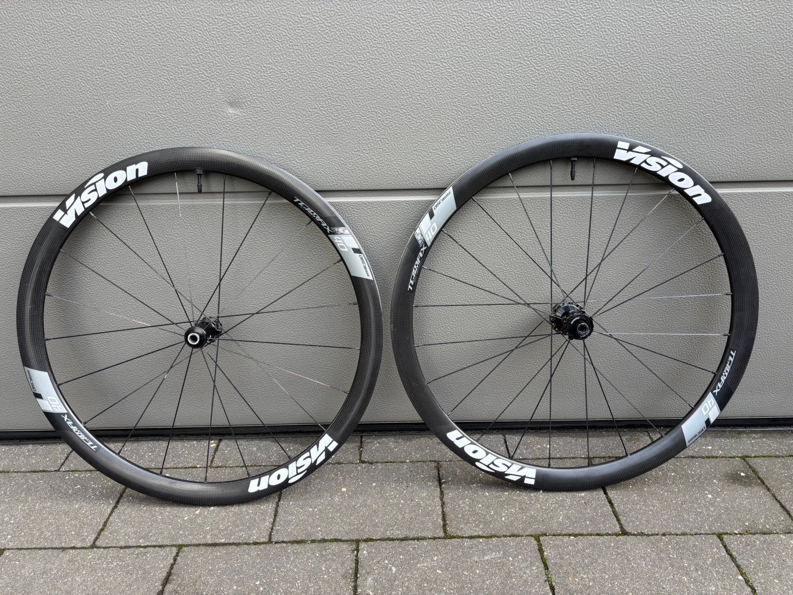 Vision Trimax Disc 40mm (HG Body) 11,12 speed, Vélos & Vélomoteurs, Vélos Pièces, Enlèvement ou Envoi, Comme neuf, Carbone, Racefiets
