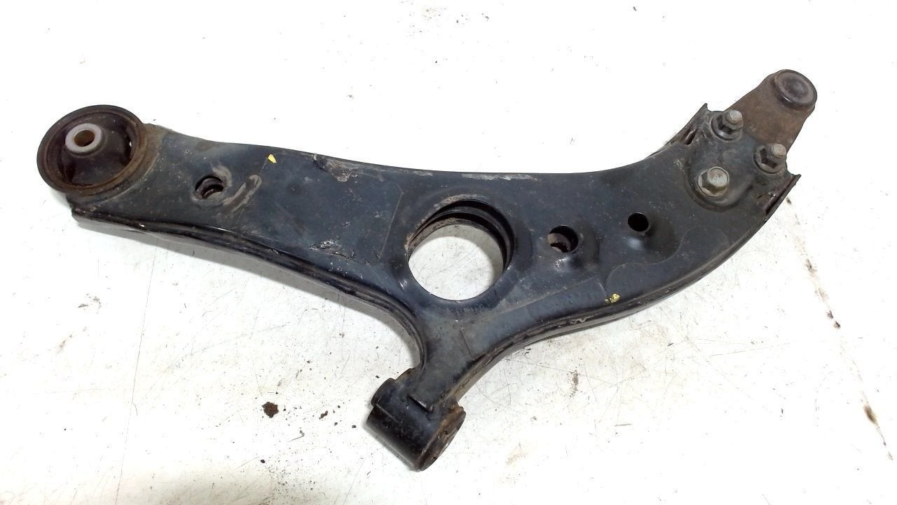 Draagarm rechts voor Hyundai Santa Fe, Onderdelen@venauto.nl, Van der Ven Autorecycling B.V., Ettenseweg 76, 4706 PB Roosendaal, The Netherlands