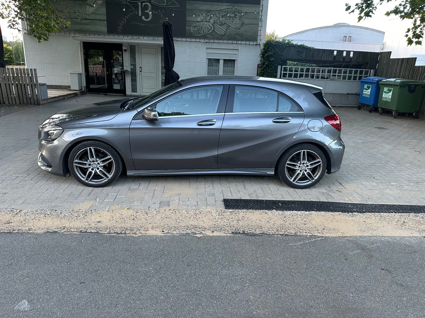 Mercedes A200 benzine AMG automaat, Auto's, Mercedes-Benz, Automaat, Dealer onderhouden, Achterwielaandrijving, Euro 6