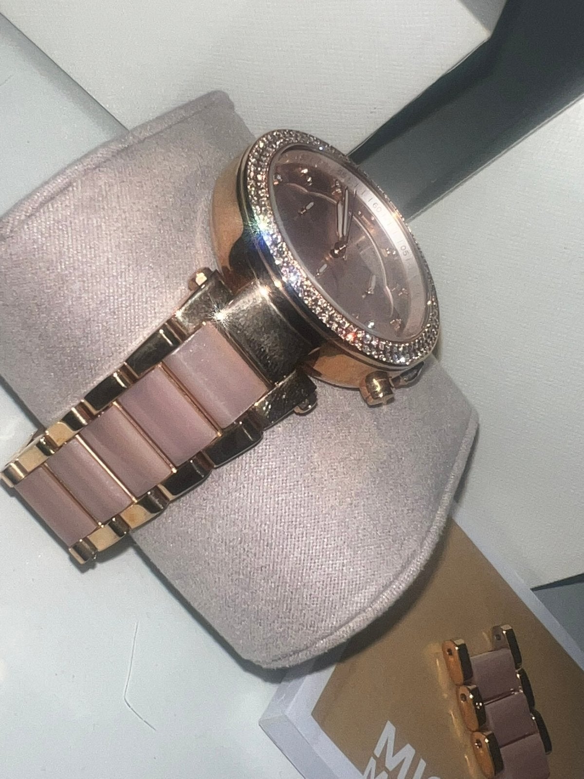 Nieuw Michael Kors dameshorloge roségoud, Handtassen en Accessoires, Horloges | Dames, Ophalen, Zo goed als nieuw, Goud
