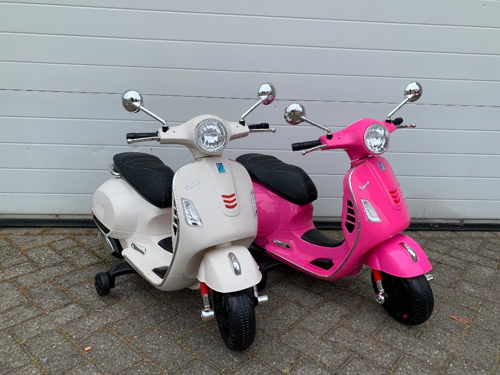 Kinder Scooter Vespa + windscherm en beautycase, 12V, Nieuw