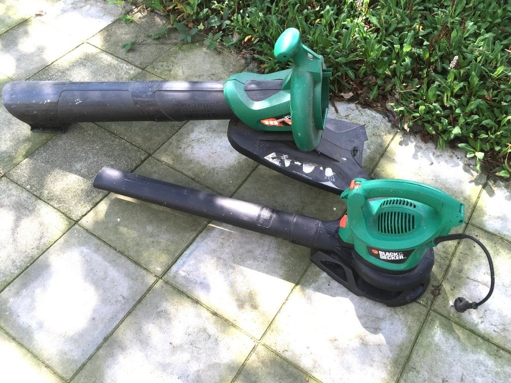 Bladblazer, Électrique, Avec fonction d'aspiration, Porté à la main, Black+Decker