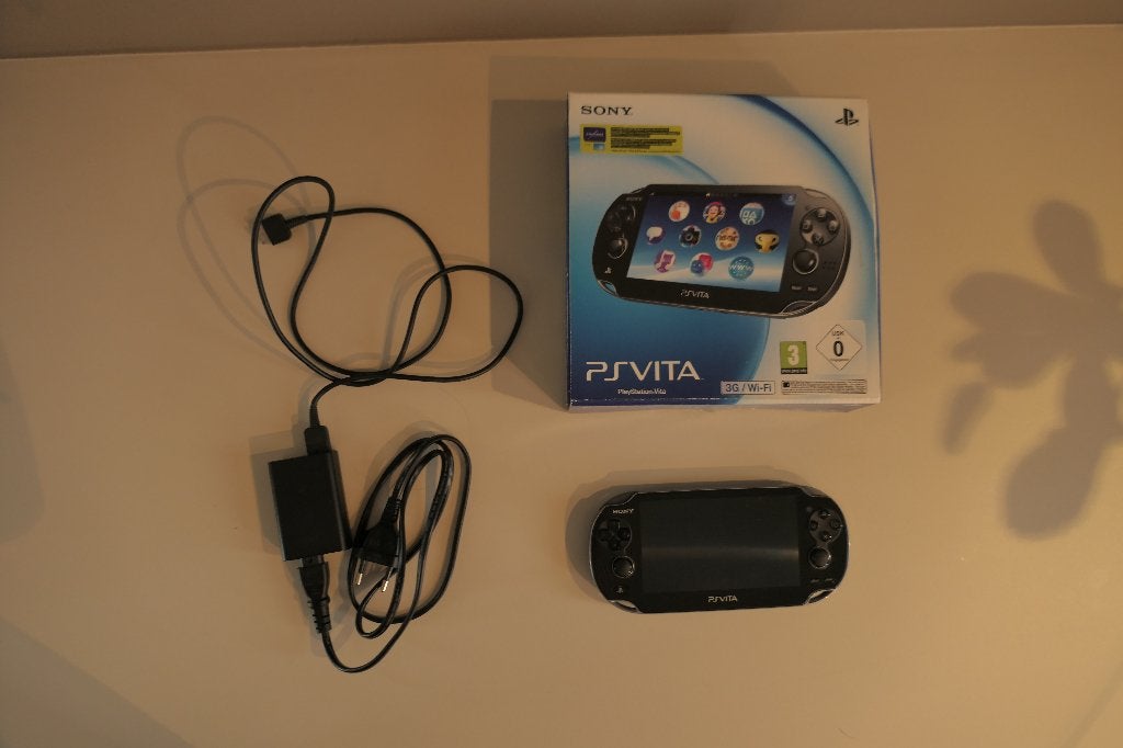 PlayStation Vita, Consoles de jeu & Jeux vidéo, Consoles de jeu | Sony PlayStation Vita, Enlèvement ou Envoi, Utilisé, Noir