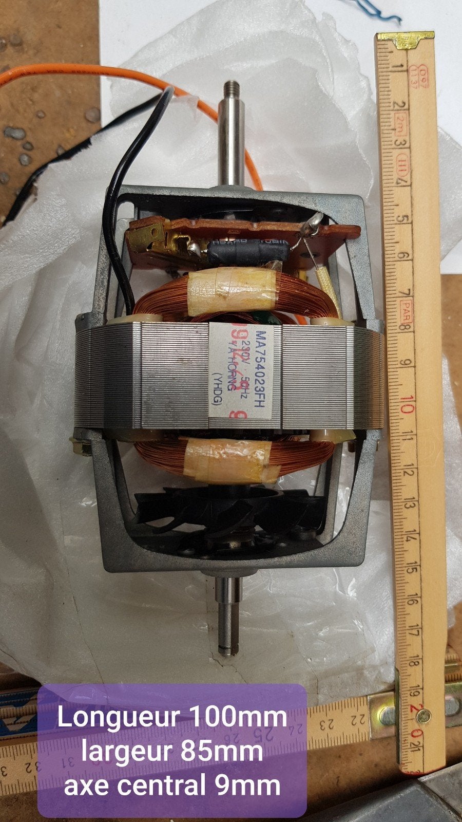moteur asynchrone neuf, 100x85 mm, axe 9mm, Bricolage & Construction, Enlèvement ou Envoi, Neuf, Moteur électrique, Moins de 1400 tpm