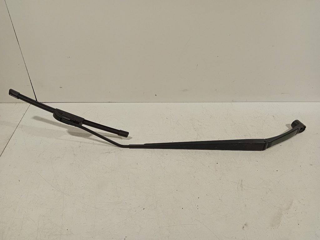 Ruitenwisserarm rechts voor Nissan Micra, Onderdelen@venauto.nl, Van der Ven Autorecycling B.V., Gebruikt, Ettenseweg 76, 4706 PB Roosendaal, The Netherlands