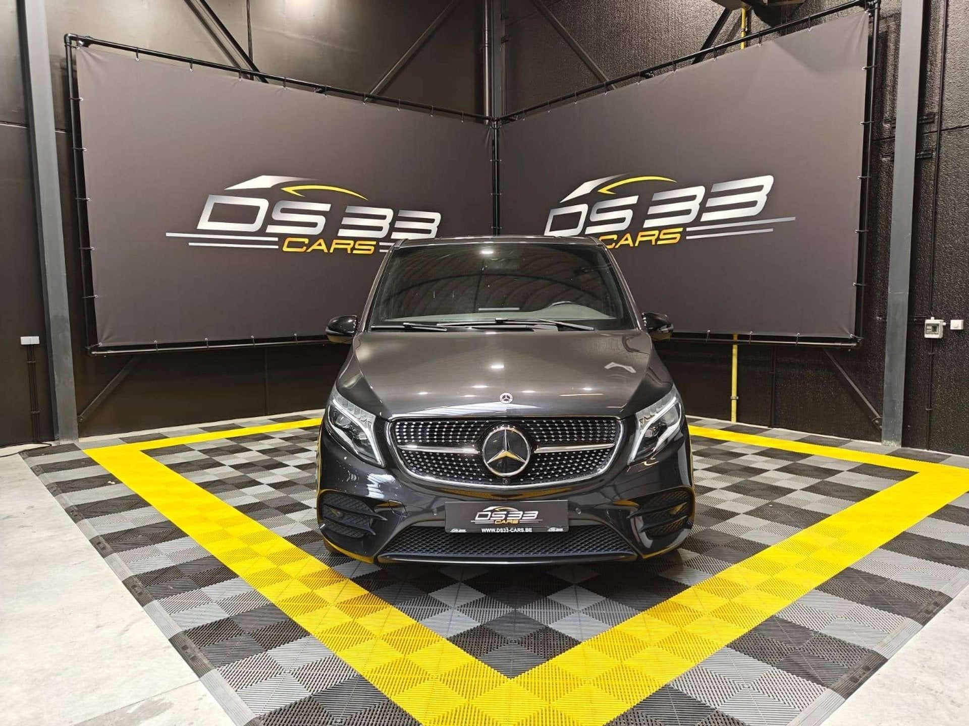Mercedes-Benz V 300 d 5-zit AMG + Night/Warm+koud Leder/360/, Auto's, Automaat, 174 kW, Gebruikt, 4 cilinders