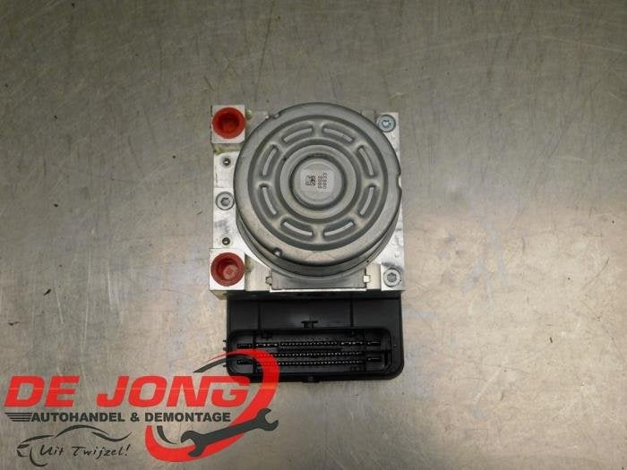 Pompe ABS d'un Volkswagen Golf, Volkswagen, -, 3 mois de garantie, Utilisé