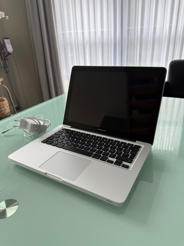 MacBook Pro 13 pouces (2010) – fonctionne – avec chargeur, MacBook Pro, 256 GB, 13 pouces, Enlèvement