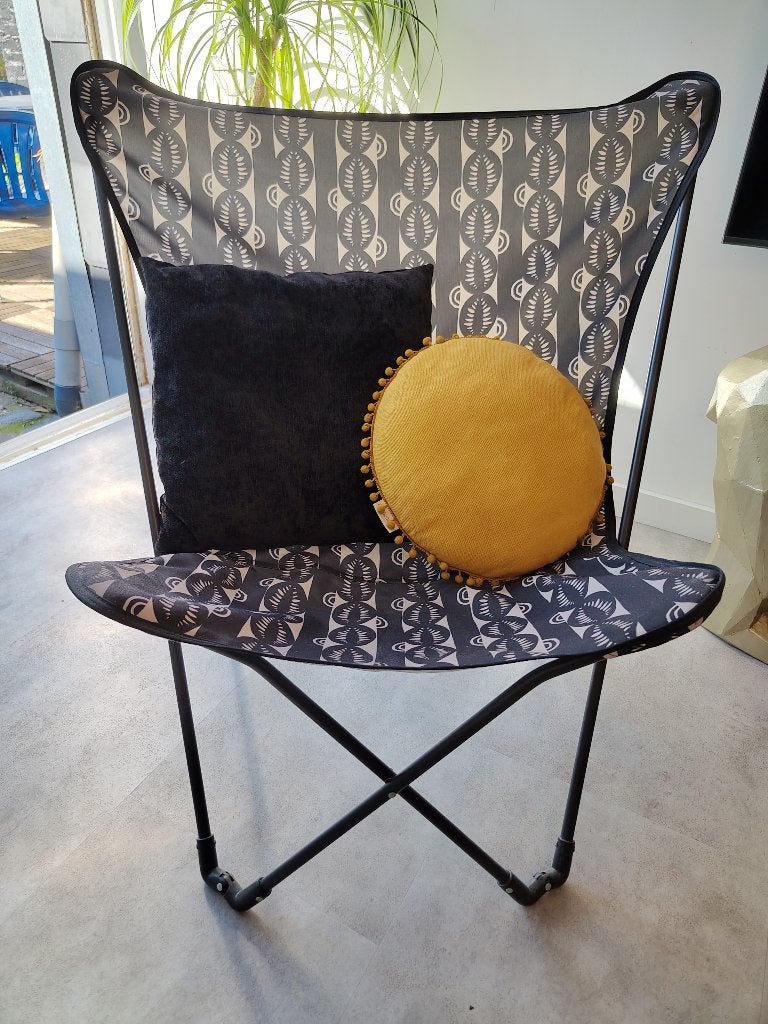 Fauteuil papillon Maisons du Monde, Enlèvement, Comme neuf