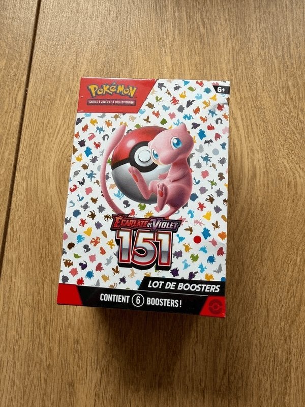 Pokémon Bundle 151, Hobby en Vrije tijd, Ophalen of Verzenden, Nieuw, Boosterbox