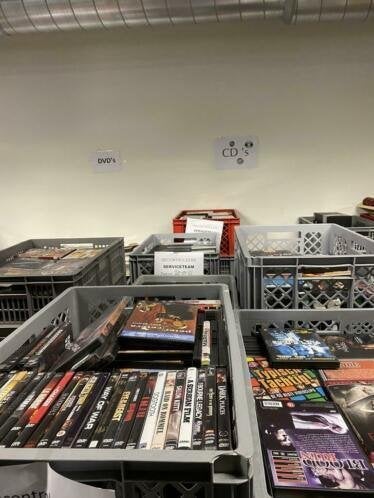 Grote partij dvd dvd’s partijhandel 10 euro per doos!, Ophalen of Verzenden, Zo goed als nieuw