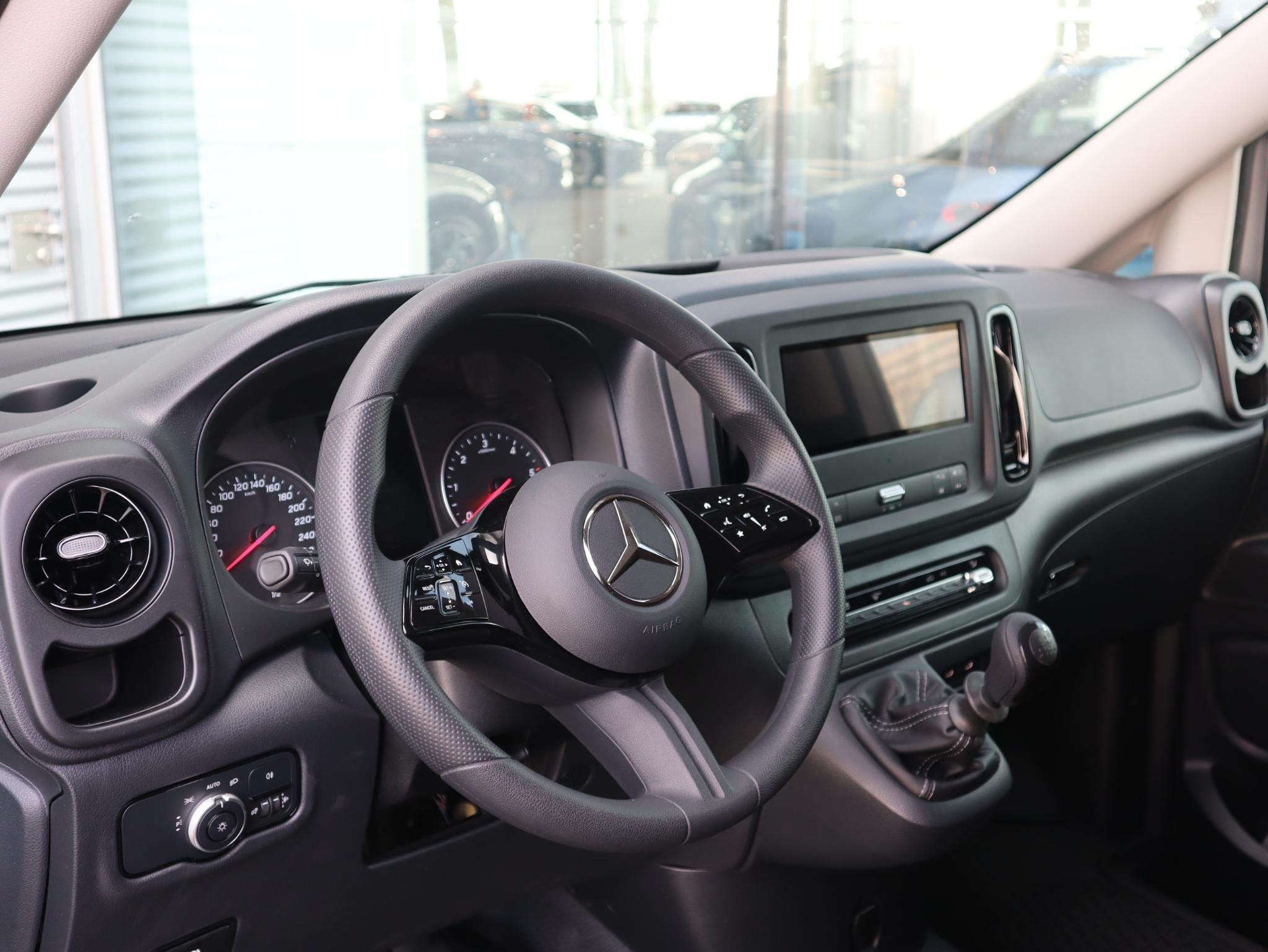 Mercedes-Benz Vito 114 CDI L3 FACELIFT ZILVER, 100 kW, Used 1. Bestelwagens met ervaring., 4 cilinders, 2000 kg