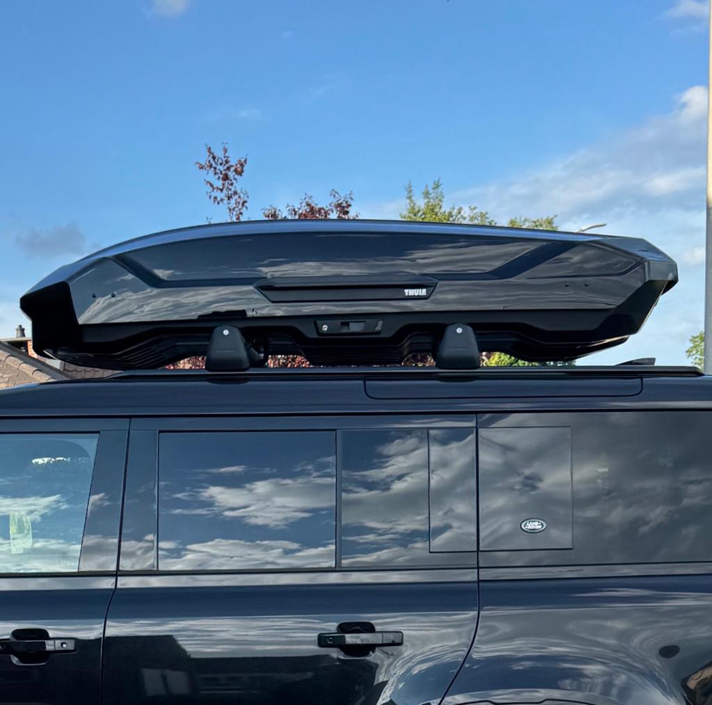 THULE Motion 3 490L hoogglans zwarte XL dakkoffer, Auto diversen, Dakkoffers, Ophalen, Zo goed als nieuw